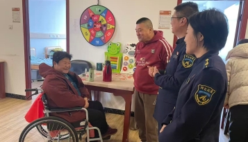 涞水北收费站党支部赴敬老院开展走访慰问主题党日活动